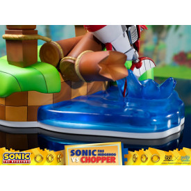 Sonic The Hedgehog - Diorama Sonic VS Chopper Figure