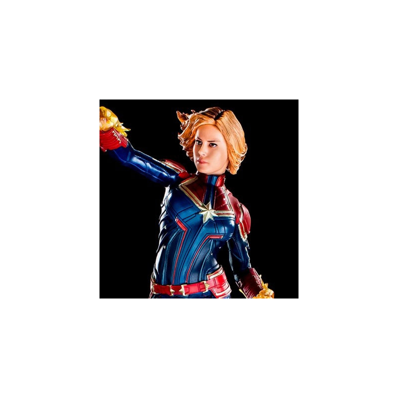 figurine captain marvel