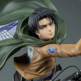Attack On Titan - Statue Livaï Ackerman VS Titan Féminin