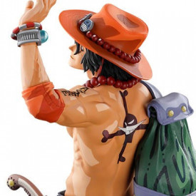 One Piece - Figurine...