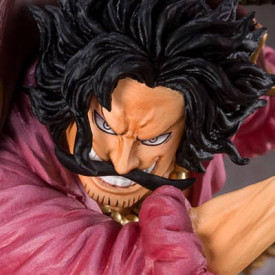 One Piece - Figurine Gol D...
