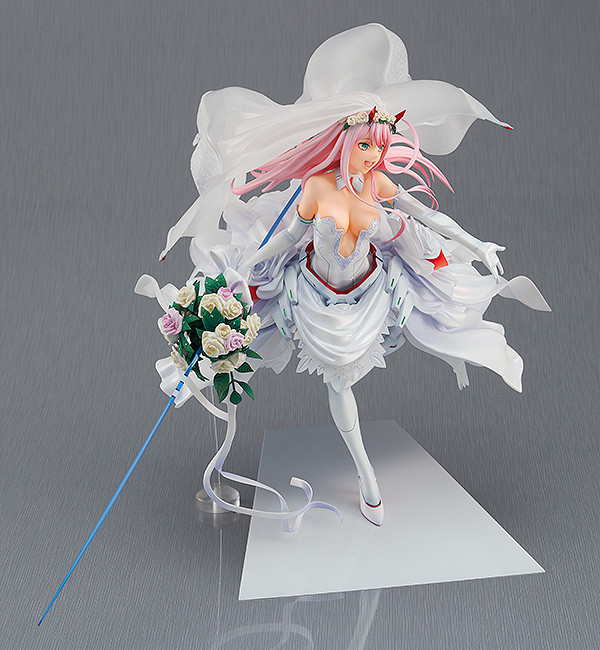 figurine-zero-two-darling-in-the-franxx-wedding-ver