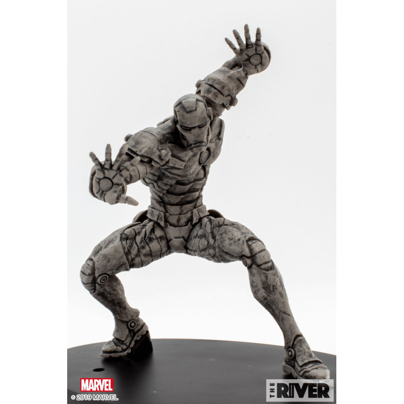 Iron-Man - Figurine Iron Man Marvel Choujin Giga Monochrome Ver.
