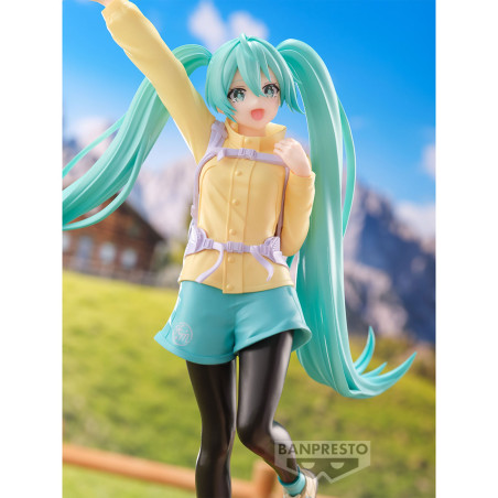Vocaloid - Figurine Hatsune Miku Holiday Memories Figure Collection Mountain Climbing Ver.