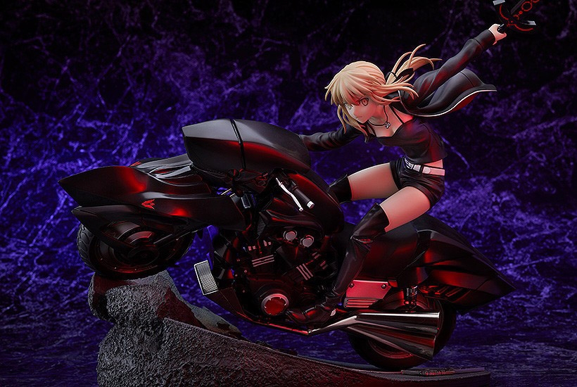 Fate Grand Order - Figurine Saber/Altria Pendragon (Alter) et Cuirassier Noir