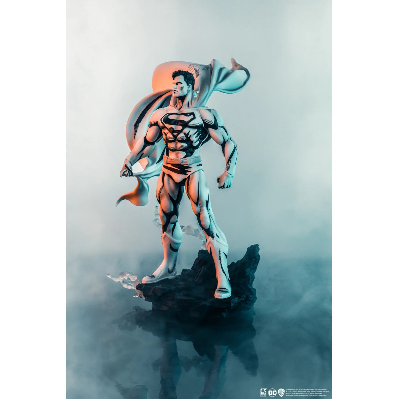 DC Comics - Figurine Superman PX B&W 1/8