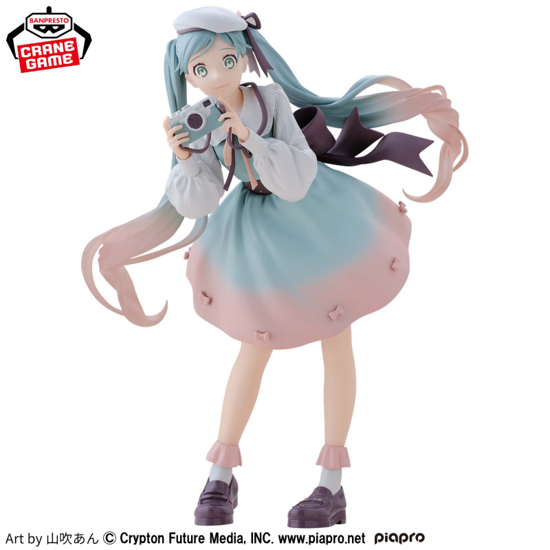 Vocaloid - Figurine Hatsune Miku Holiday Memories Figure Collection Camera Ver.